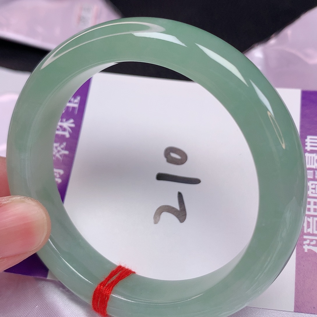 翡翠手镯未镶嵌54 翡翠手镯