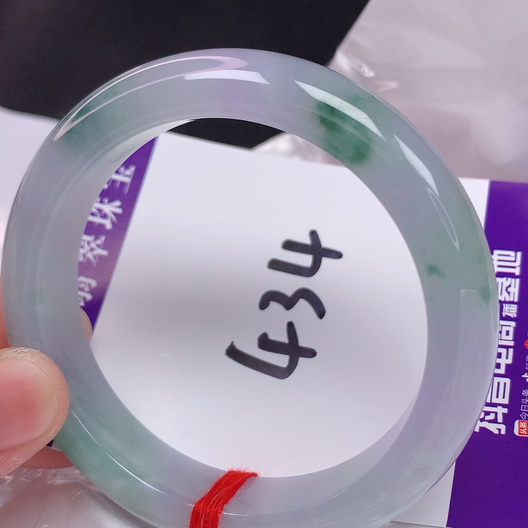 翡翠手镯未镶嵌55+ 翡翠手镯