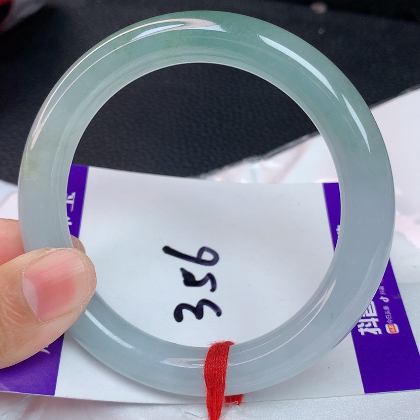 【闪购商品】翡翠手镯未镶嵌小**水58