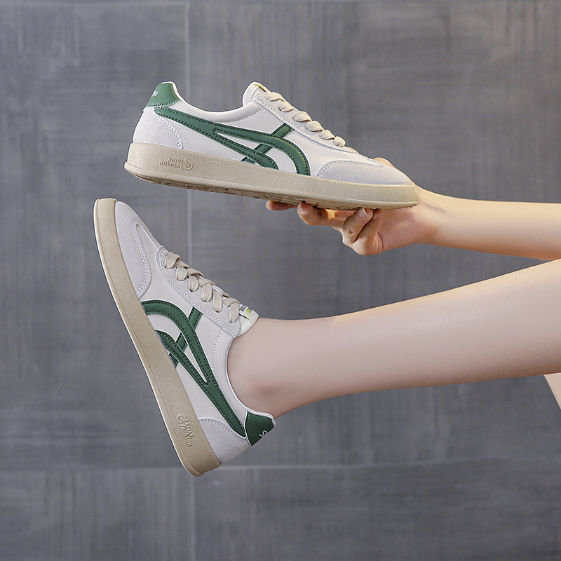 品牌断码剪标百搭学生运动阿甘小白鞋女冬季新款ins平底透气软底