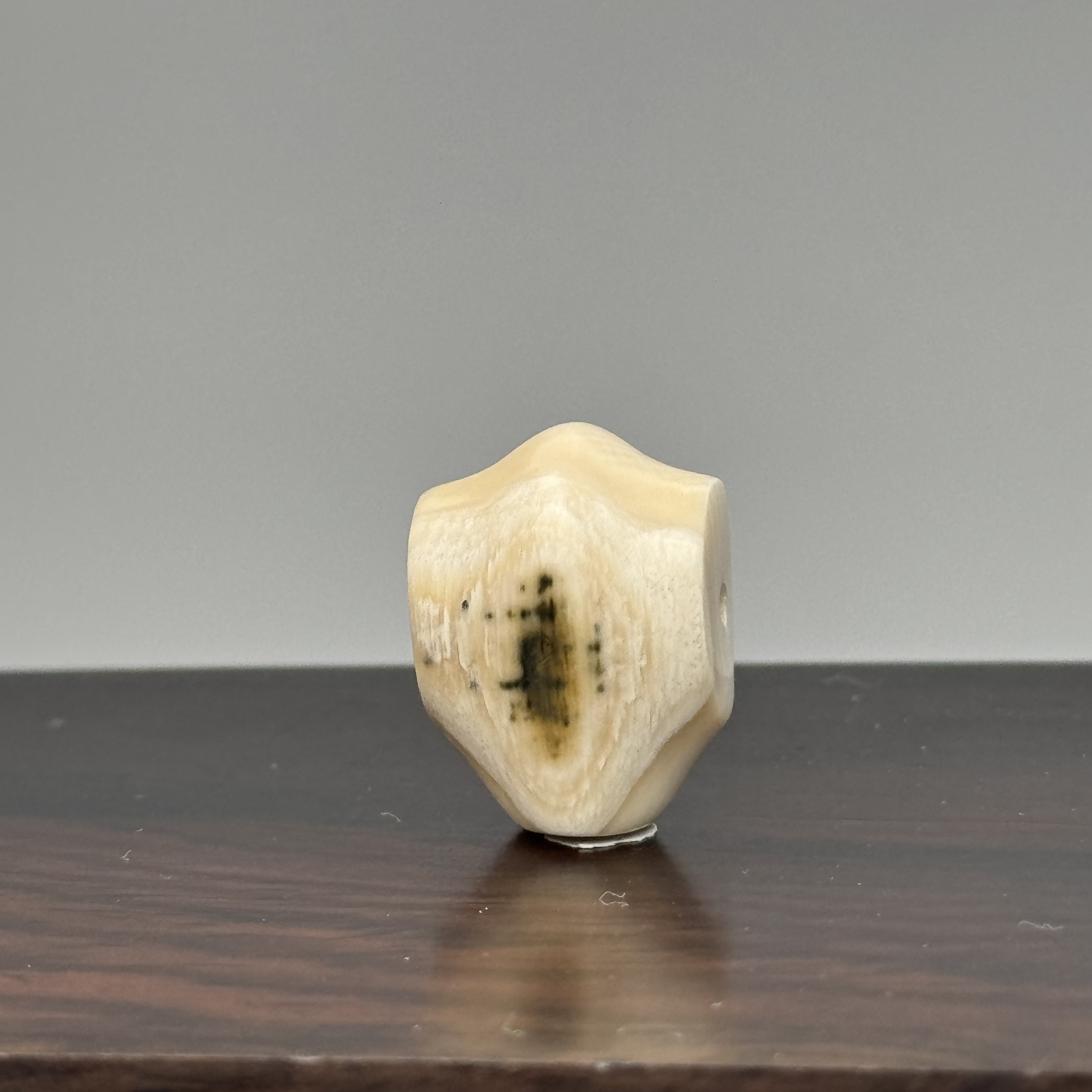 DEZHI/德志19*14*13mm4g鲨鱼鳍三通天然猛犸牙F729