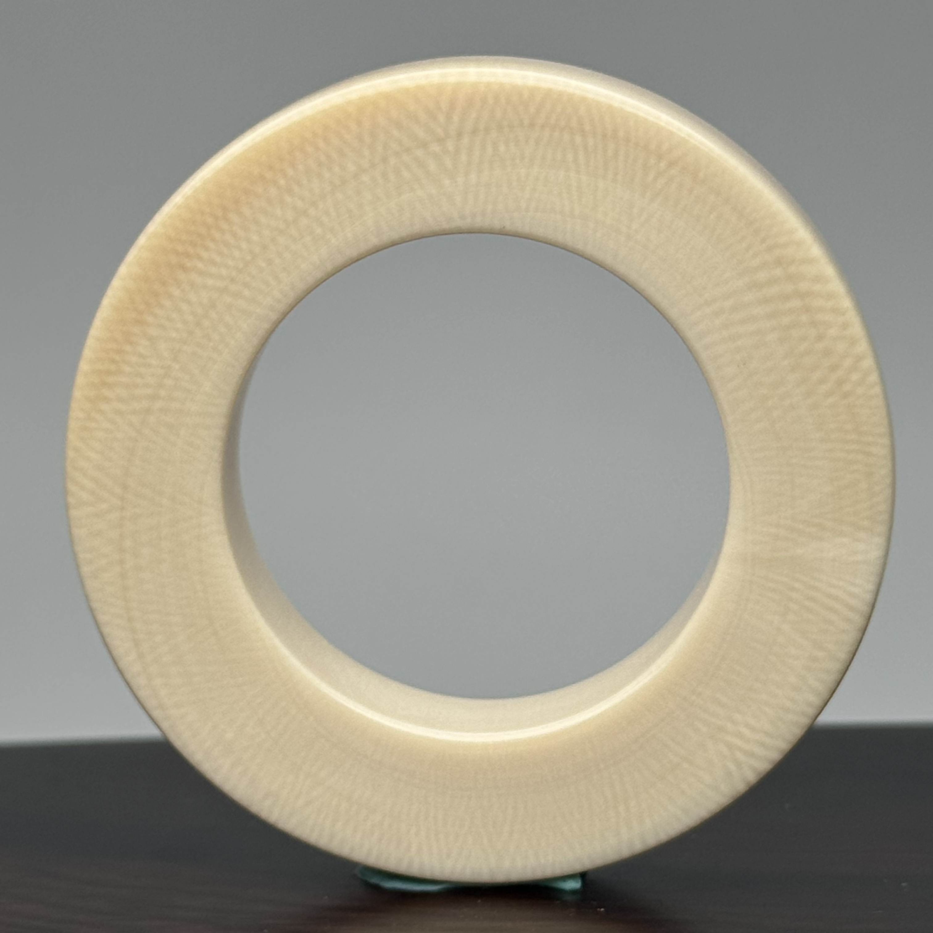 DEZHI/德志53*10mm24.2g平安扣吊坠猛犸牙Y409