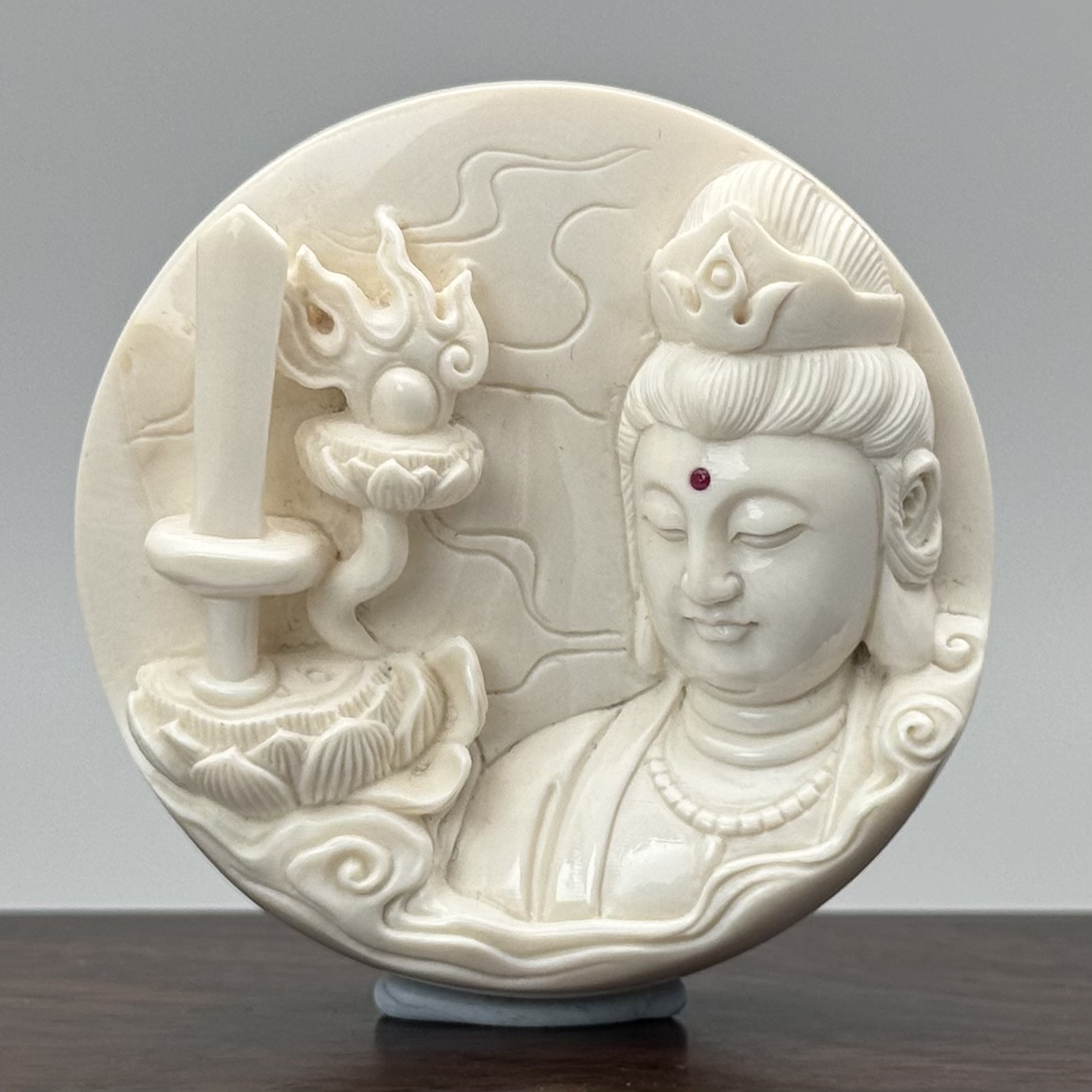 DEZHI/德志【虚空藏菩萨】55*18mm52.3g手雕纯肉镯心猛犸吊坠K418