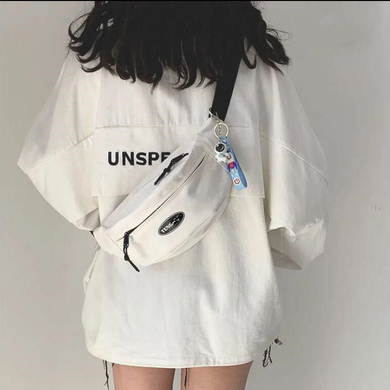 胸包女ins潮小包包2023新款斜挎包休闲帆布男生背包运动健身腰包