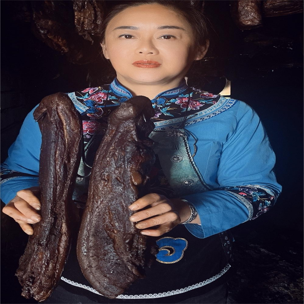 传统工艺柴火烟熏精品五花腊肉【烧皮真空】