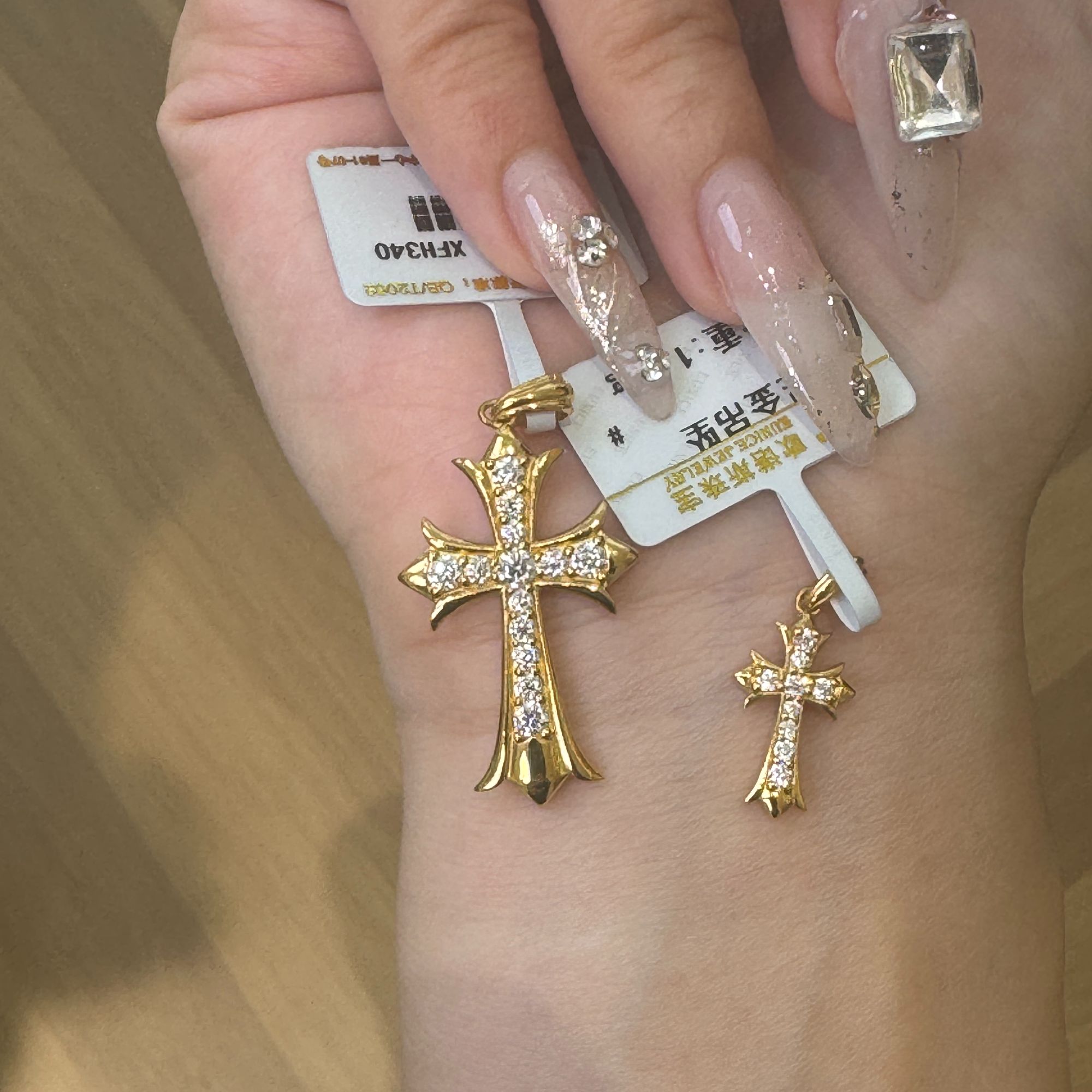 足金999 镶嵌十字架吊坠