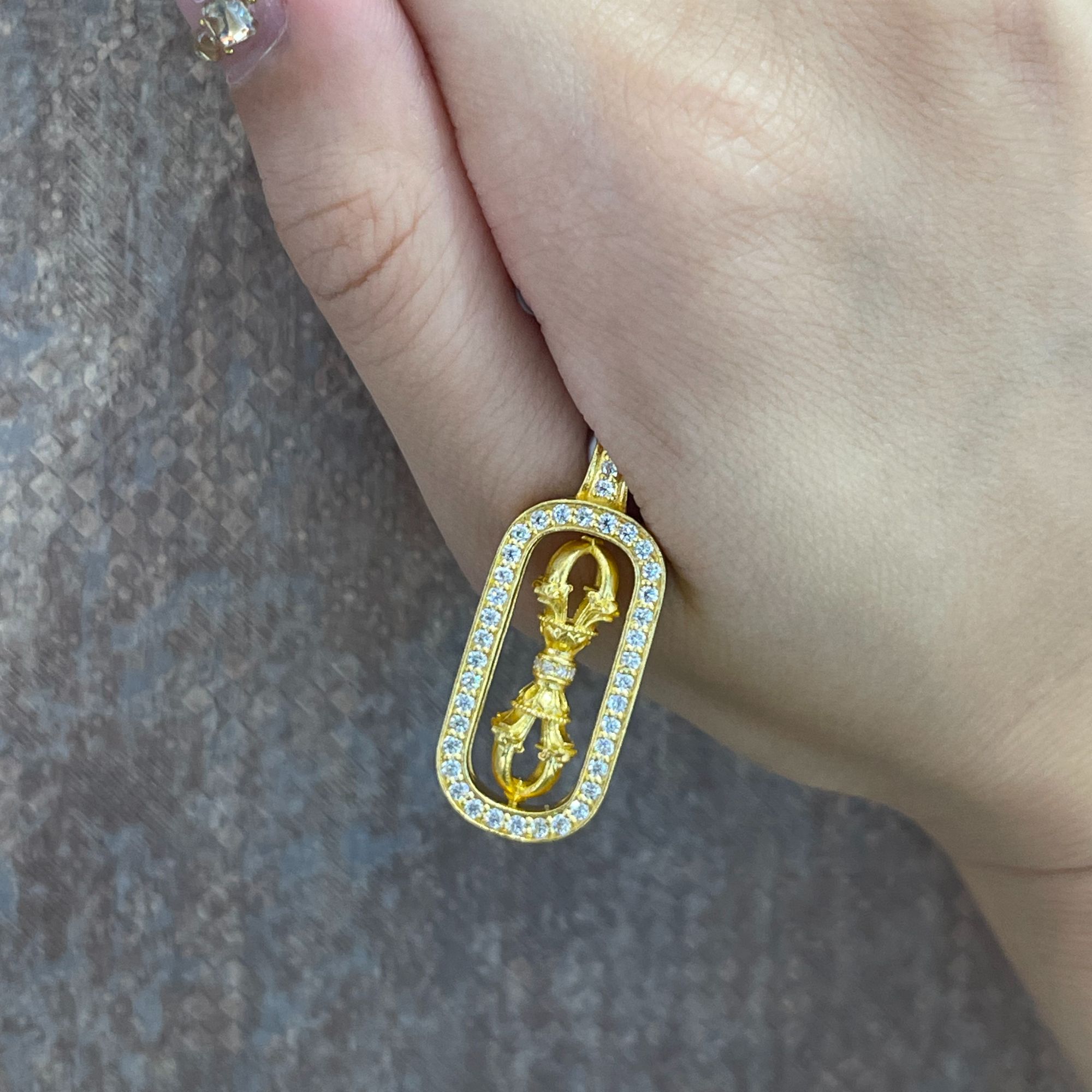 足金999预 镶嵌金刚杵吊坠（不含链）