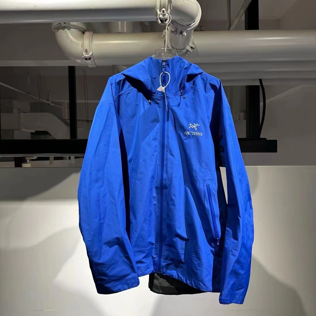Arcteryx 始祖鸟/25010/Beta lt 硬壳冲锋衣 手臂内侧小污渍 XXL