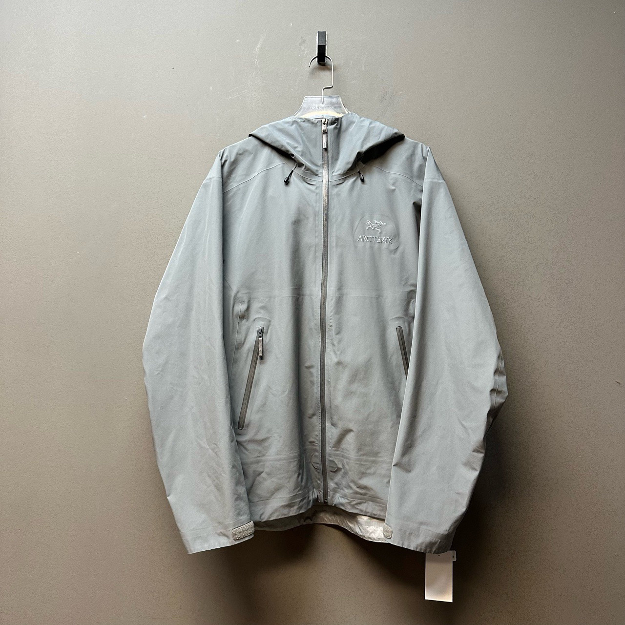 Arcteryx 始祖鸟/08028/Beta lt 次元灰 橙色95新 L码 冲锋衣