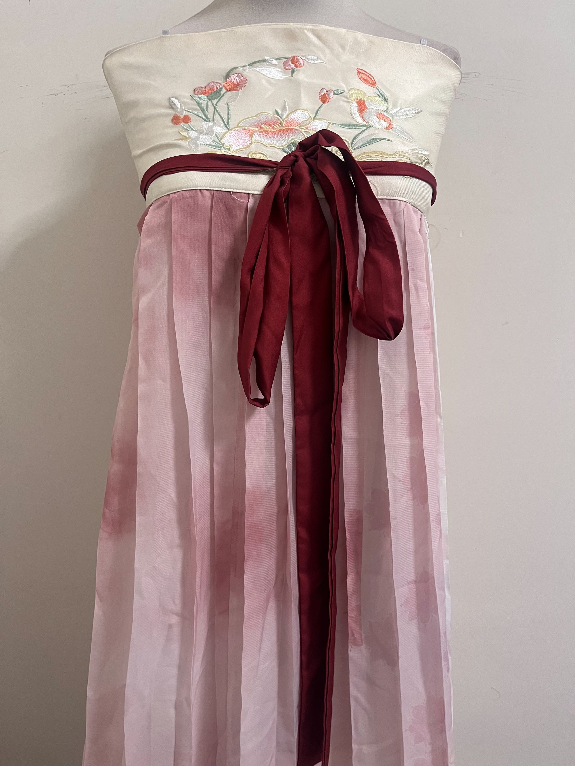 过款的链接 拍完备注编号且对应金额非主售款汉服