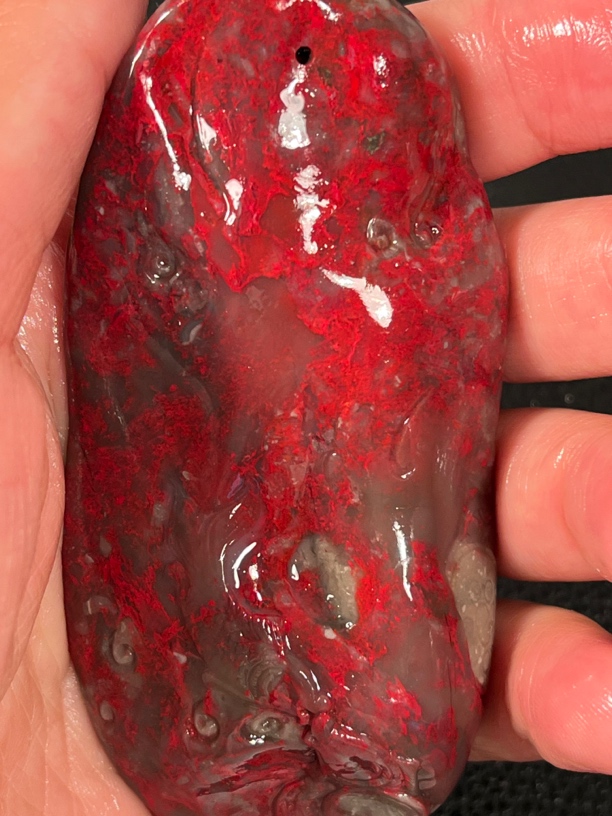 昌化鸡血石手玩件