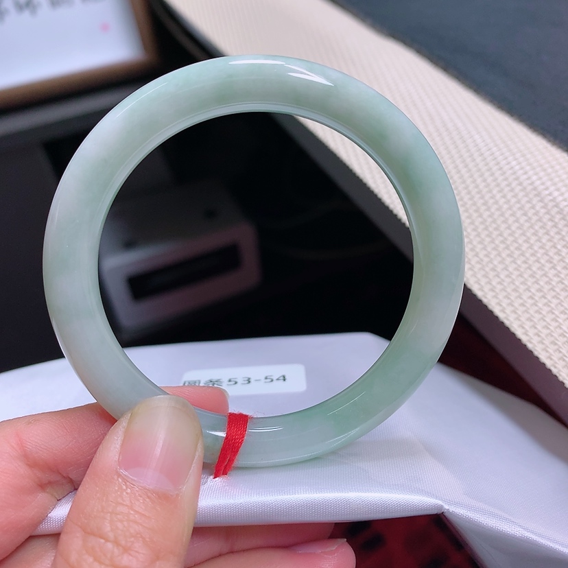 6024号 缅甸天然A货翡翠手镯53/54圈口圆条手镯