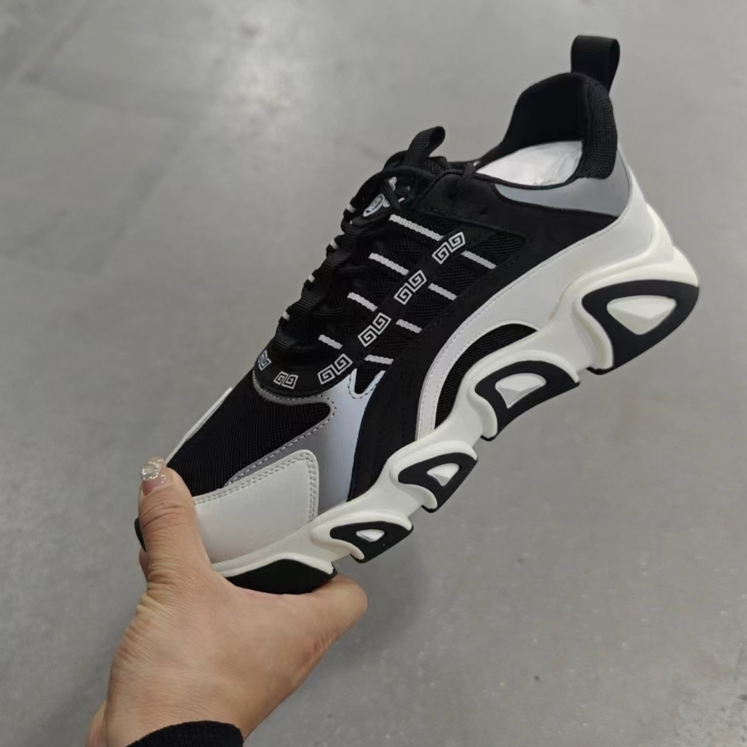 【康】男士时尚百搭轻便软底休闲皮鞋391