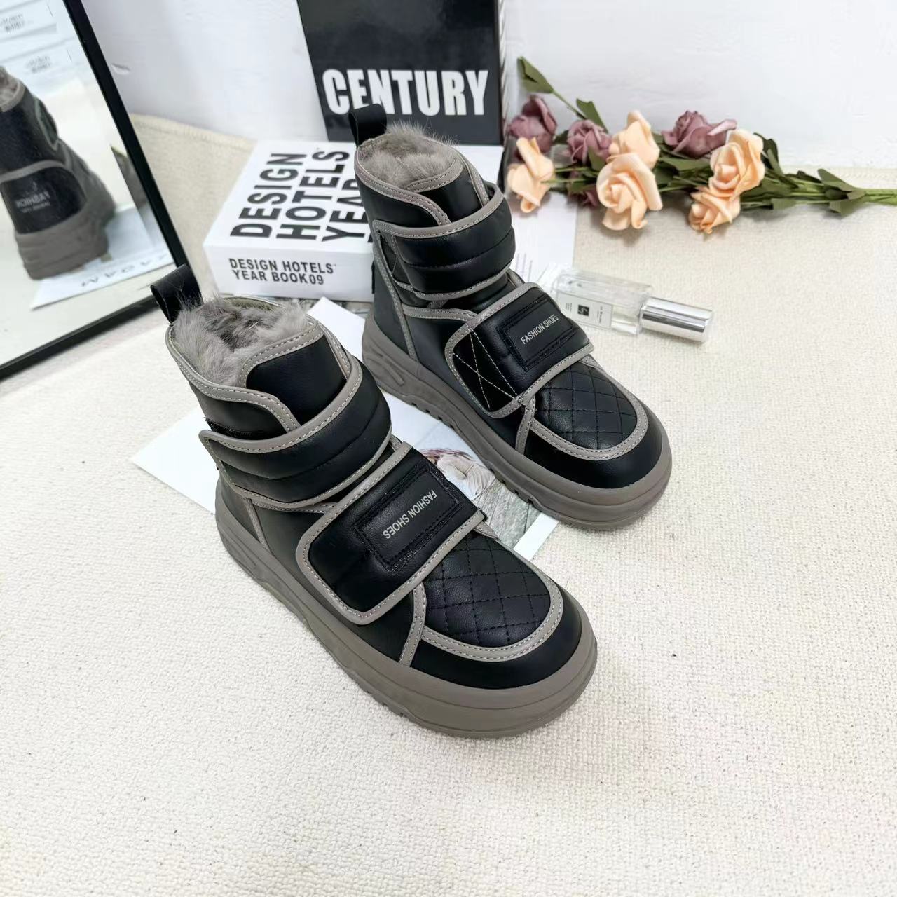 2023新款时尚百搭设计感女款ins韩版个性潮流雪地靴/SLM/J9801-6