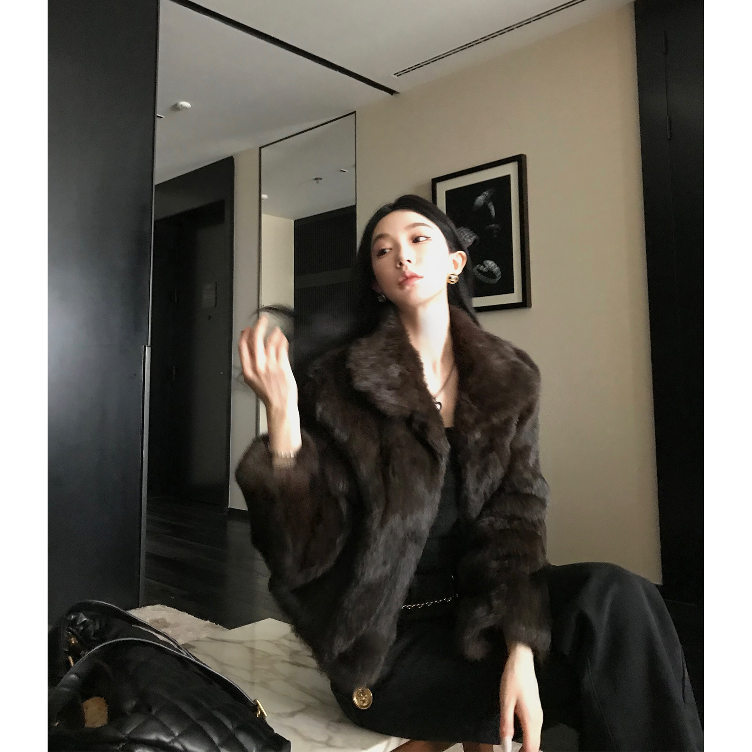 区区欧阳 气质老钱 当红港星兔毛皮毛一体翻领外套高级感短款毛毛