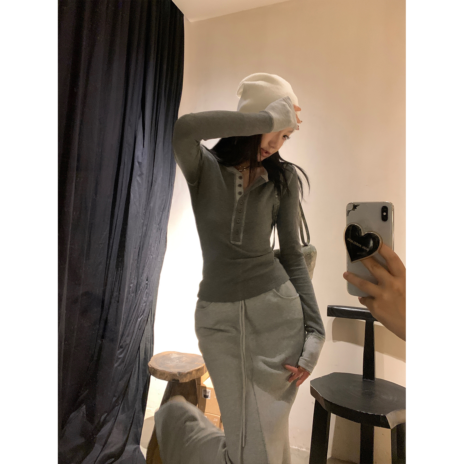 区区欧阳 撞色针织T恤女春季新款长袖内搭打底衫修身短款圆领上衣