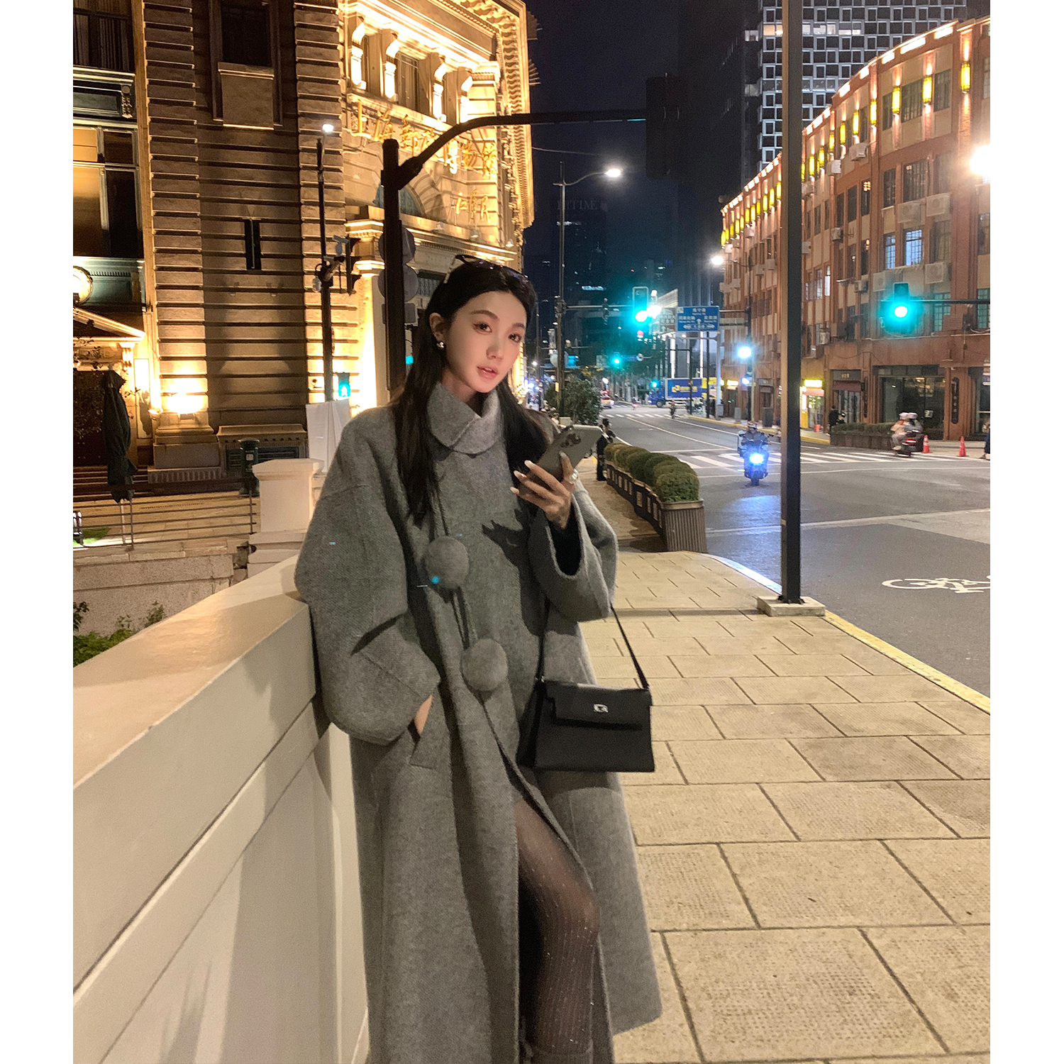 区区欧阳中世纪浪漫 典藏大衣毛球羊毛双面呢大衣女冬季高级感