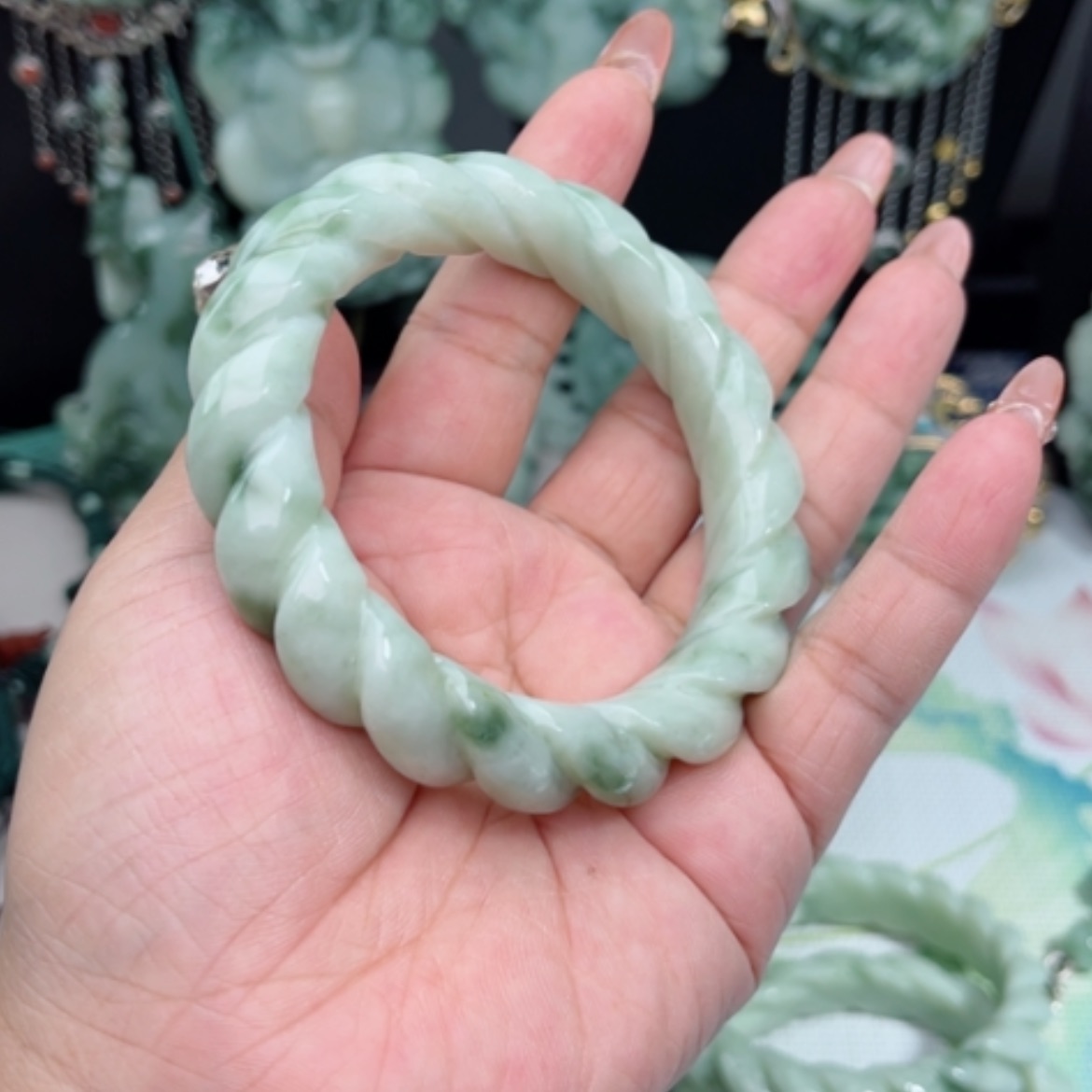 【闪购商品】透闪石-蛇纹石玉手镯未镶嵌?****
