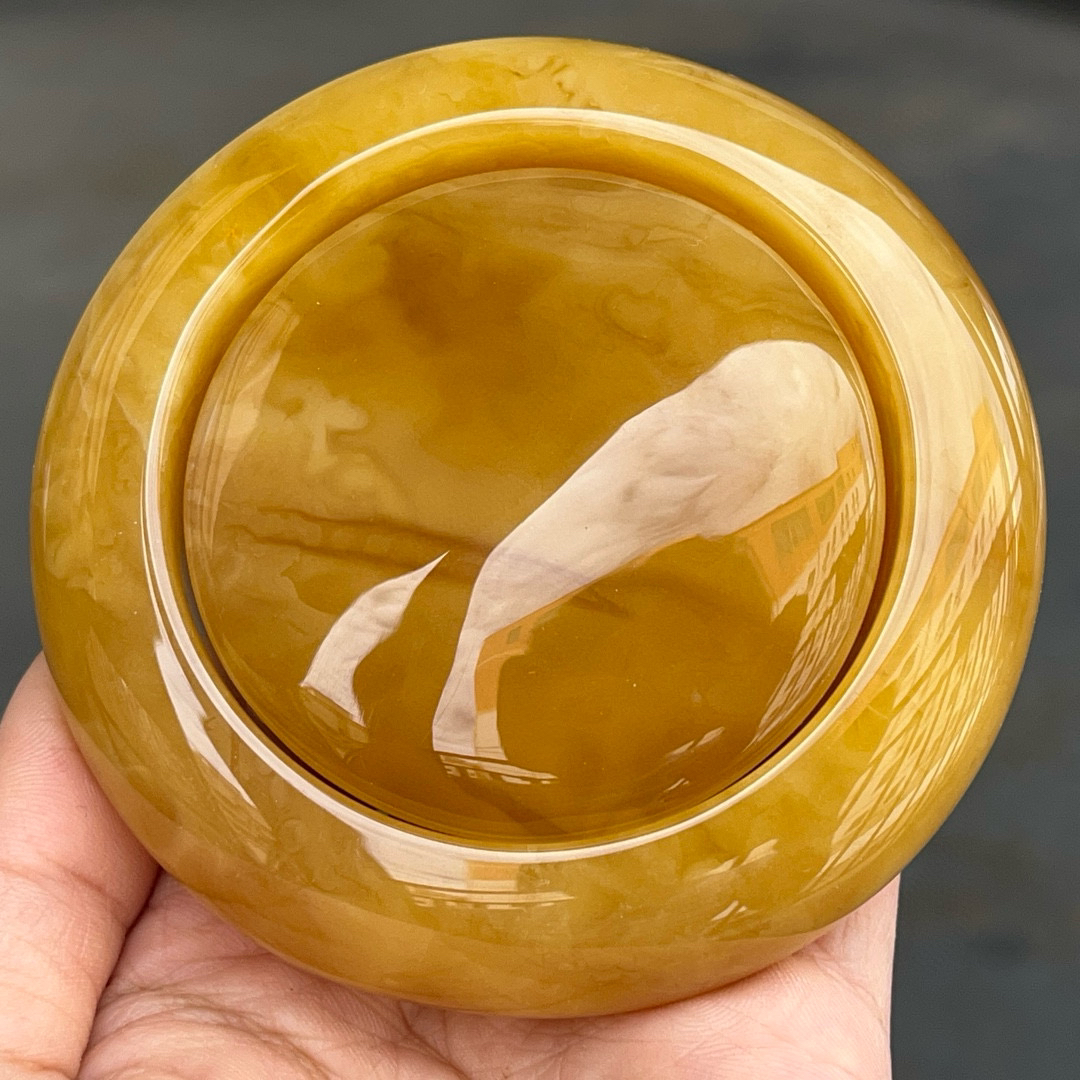 精美俄料鸡油黄蜜蜡手镯60圈口