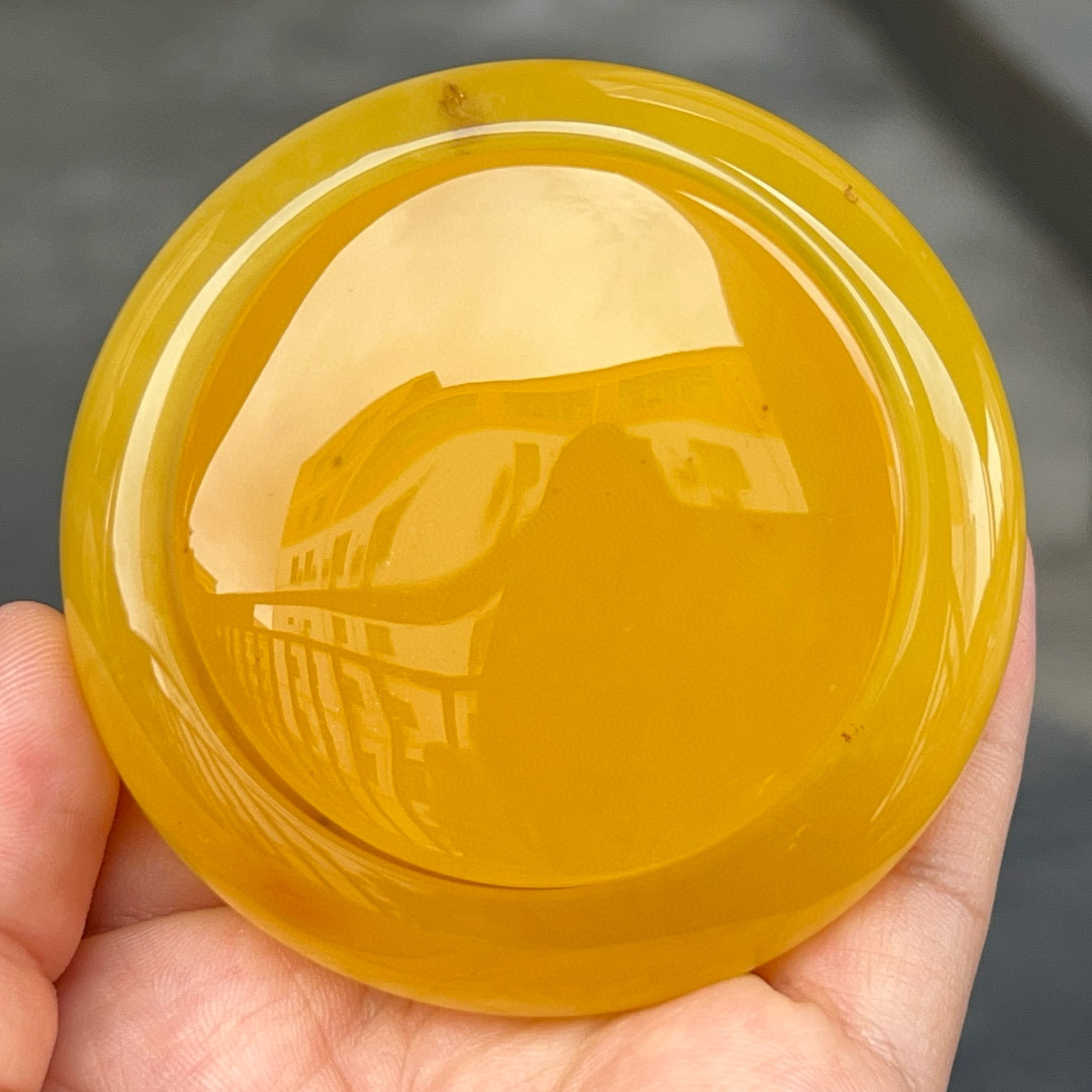 天然原矿鸡油黄蜜蜡手镯，带天然植物花粉56圈口