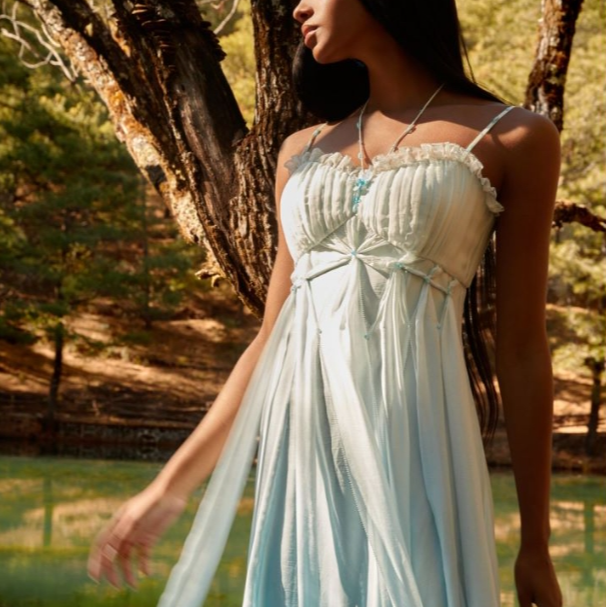 【天空之境】YINGCHOI 天蓝色桑蚕丝重工度假风吊带裙YCHSD31366D