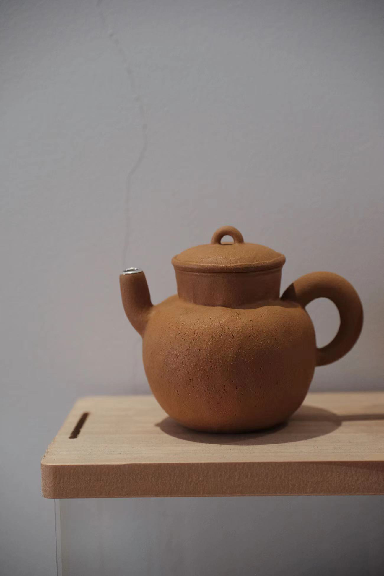 席老师黄缎直把壶纯手工微瑕