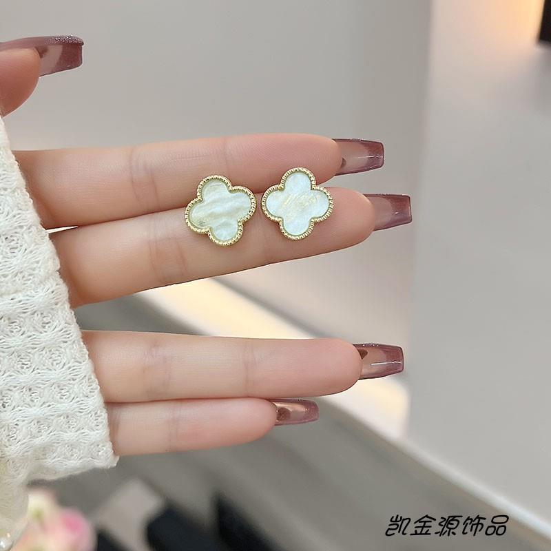 铁合金耳饰 四叶草耳钉小香风甜美小众花朵耳饰气质轻奢耳夹无耳