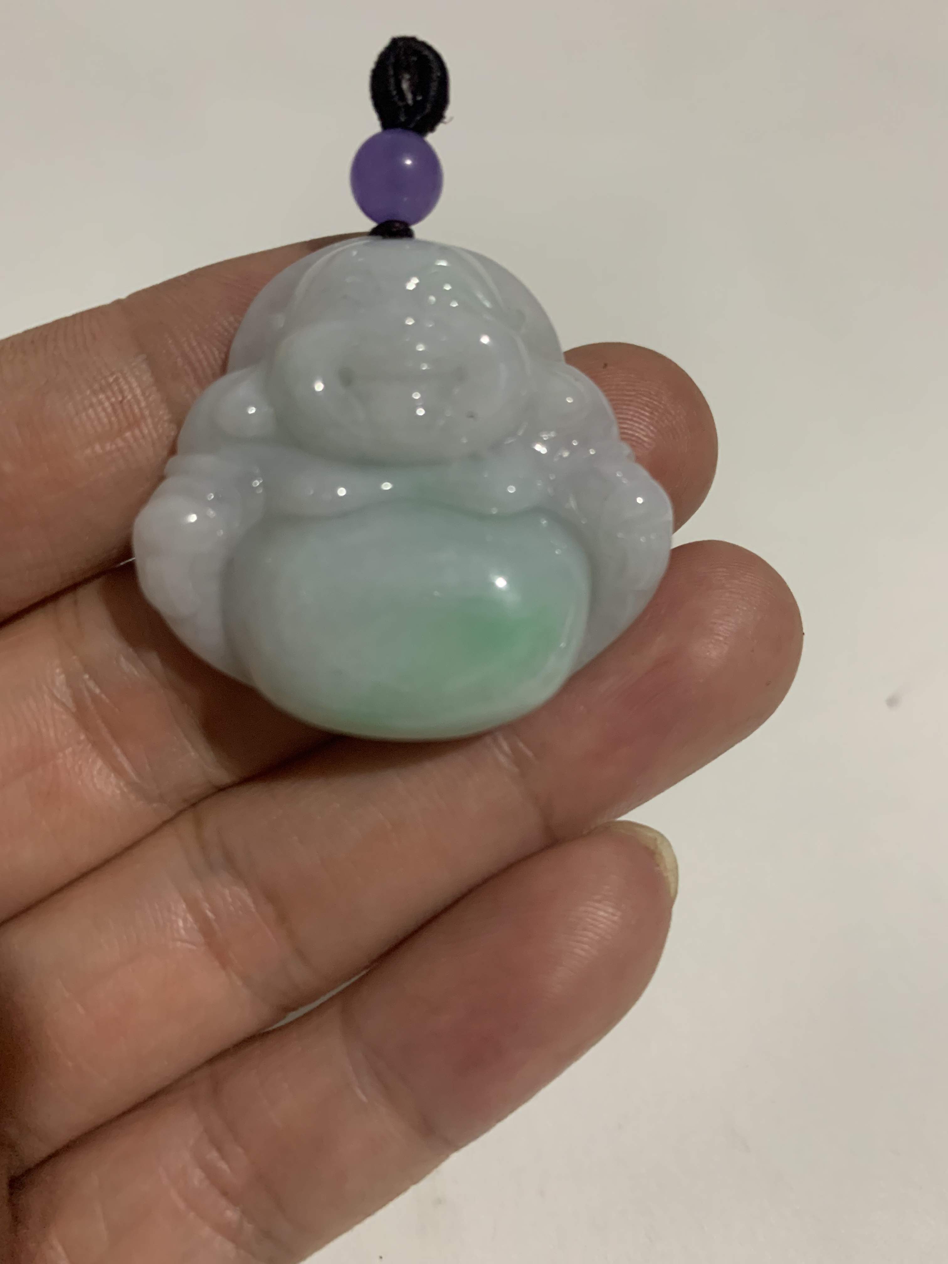 天然A货翡翠，精美吊坠