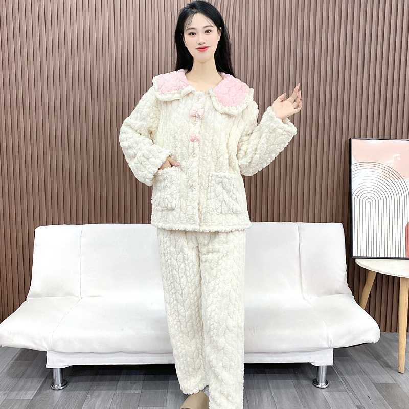 睡衣秋冬款女加绒加厚法兰绒长袖珊瑚绒可外穿家居服两件套装Y143