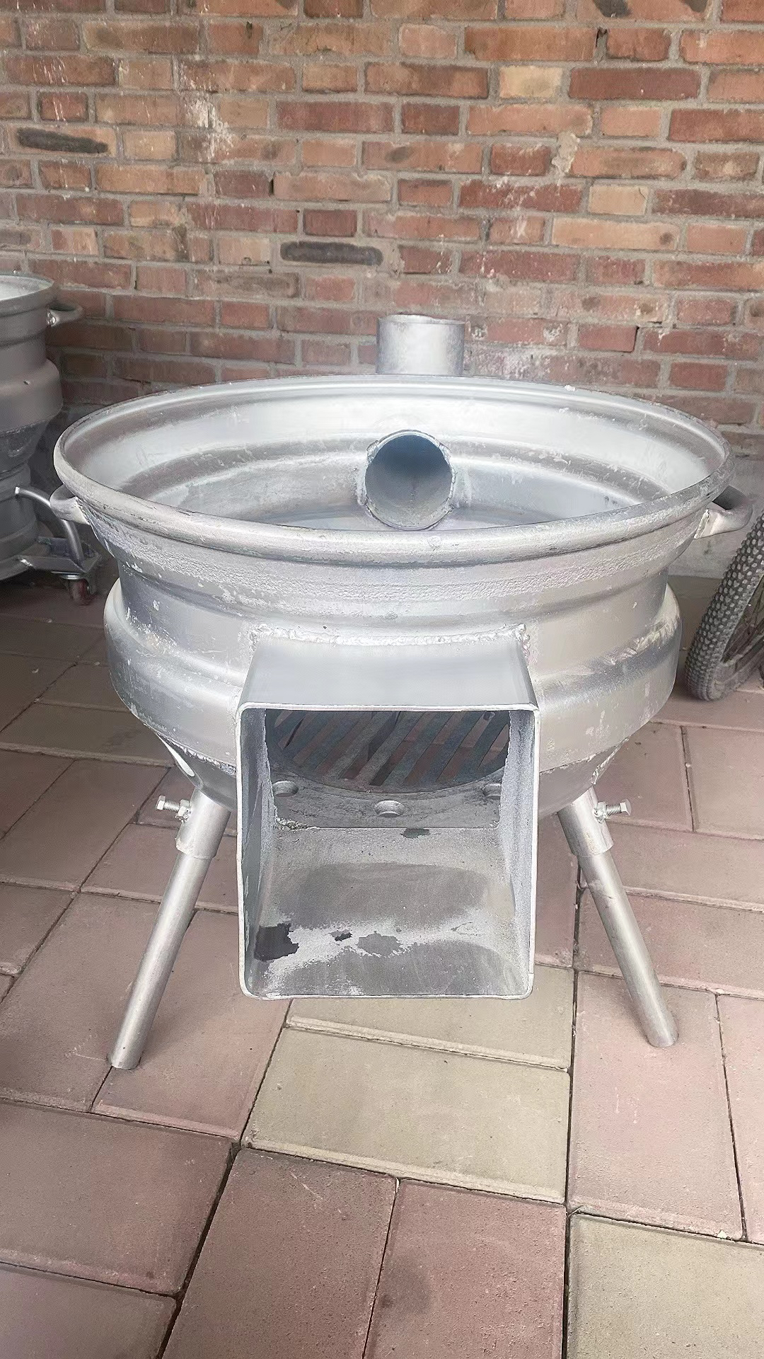 佳崎柴火灶家用做饭，炖肉，柴煤两用，半挂车轮毂钢圈制作