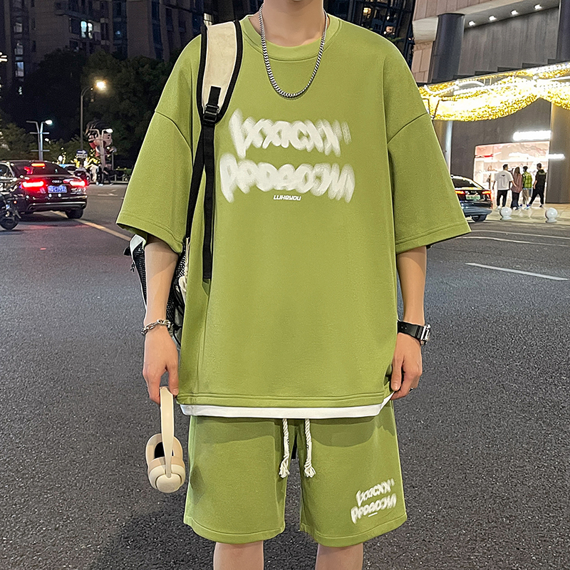假两件模糊字母短袖T恤男套装加肥大码宽松潮夏季运动短裤两件套