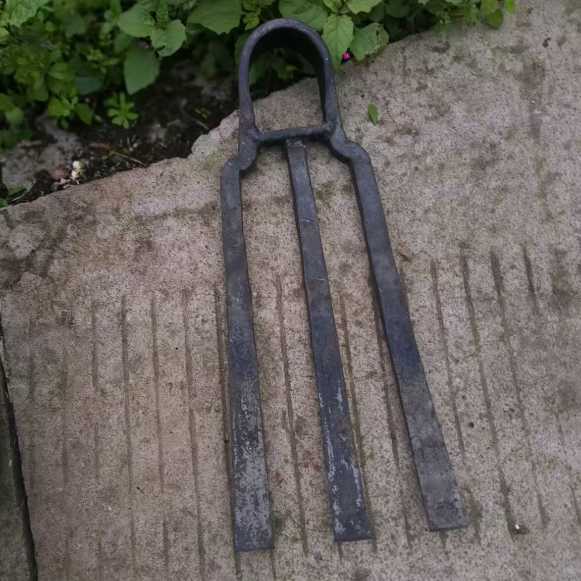 农用实用镙纹钢二齿锄头多齿可选