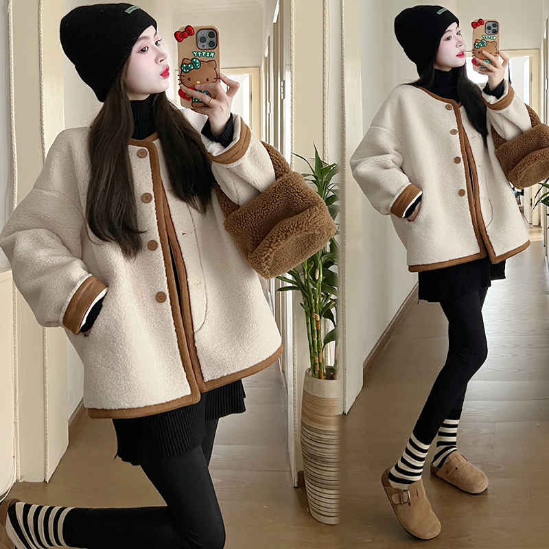孕妇装秋冬季时尚套装加绒加厚羊羔毛外套+高领长袖打底衫两件套