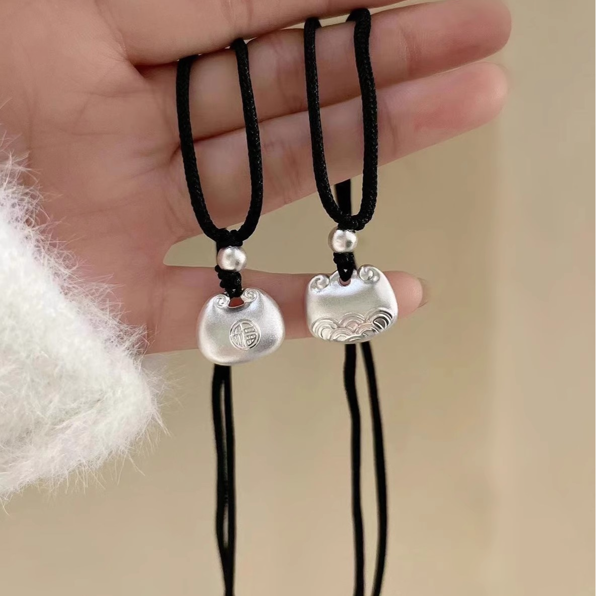 吊坠足银 足银999实心小胖福项链银坨纯银吊坠黑绳毛衣链生日礼物