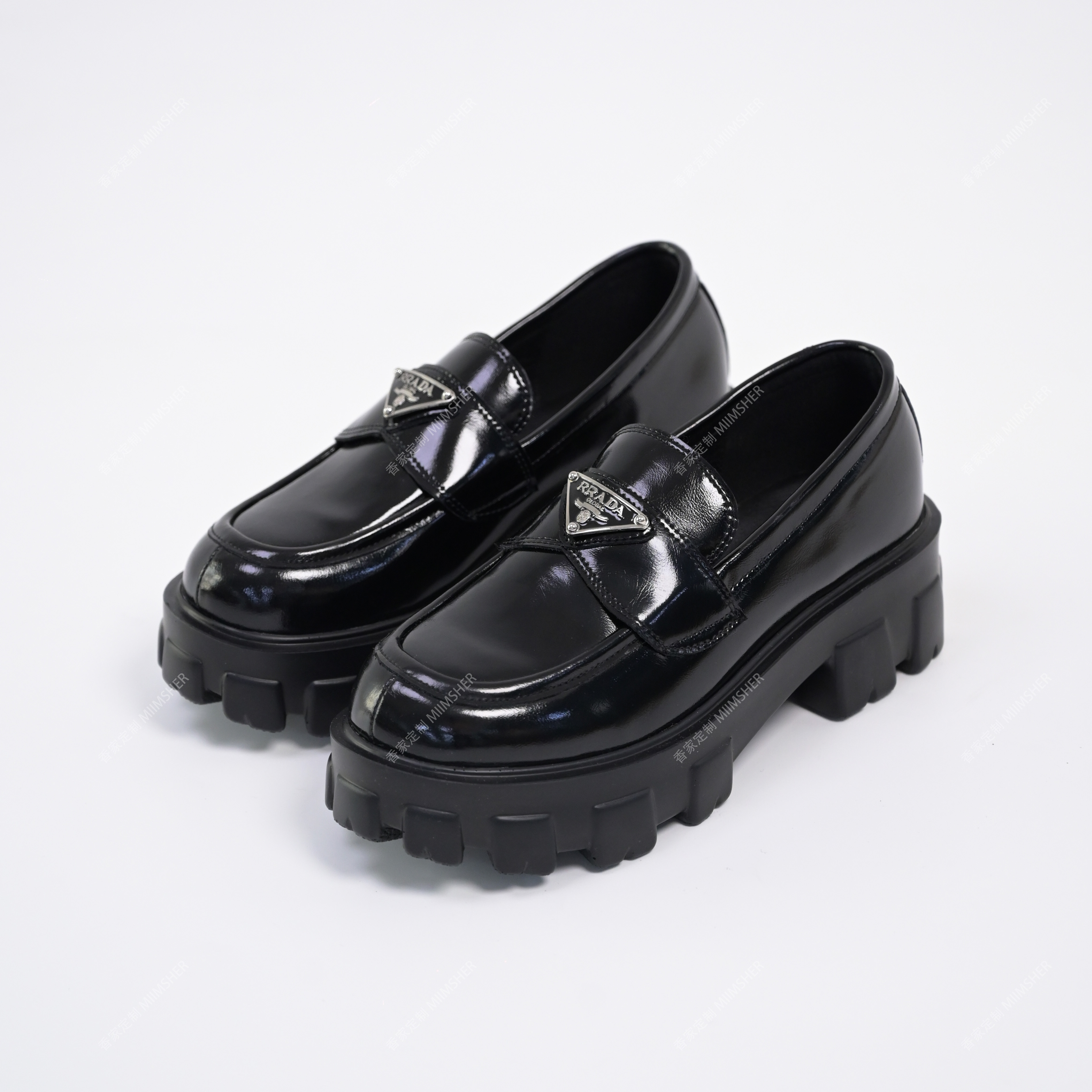 三角标厚底真皮乐福鞋2024新款秋季英伦风黑色小皮鞋MS249035