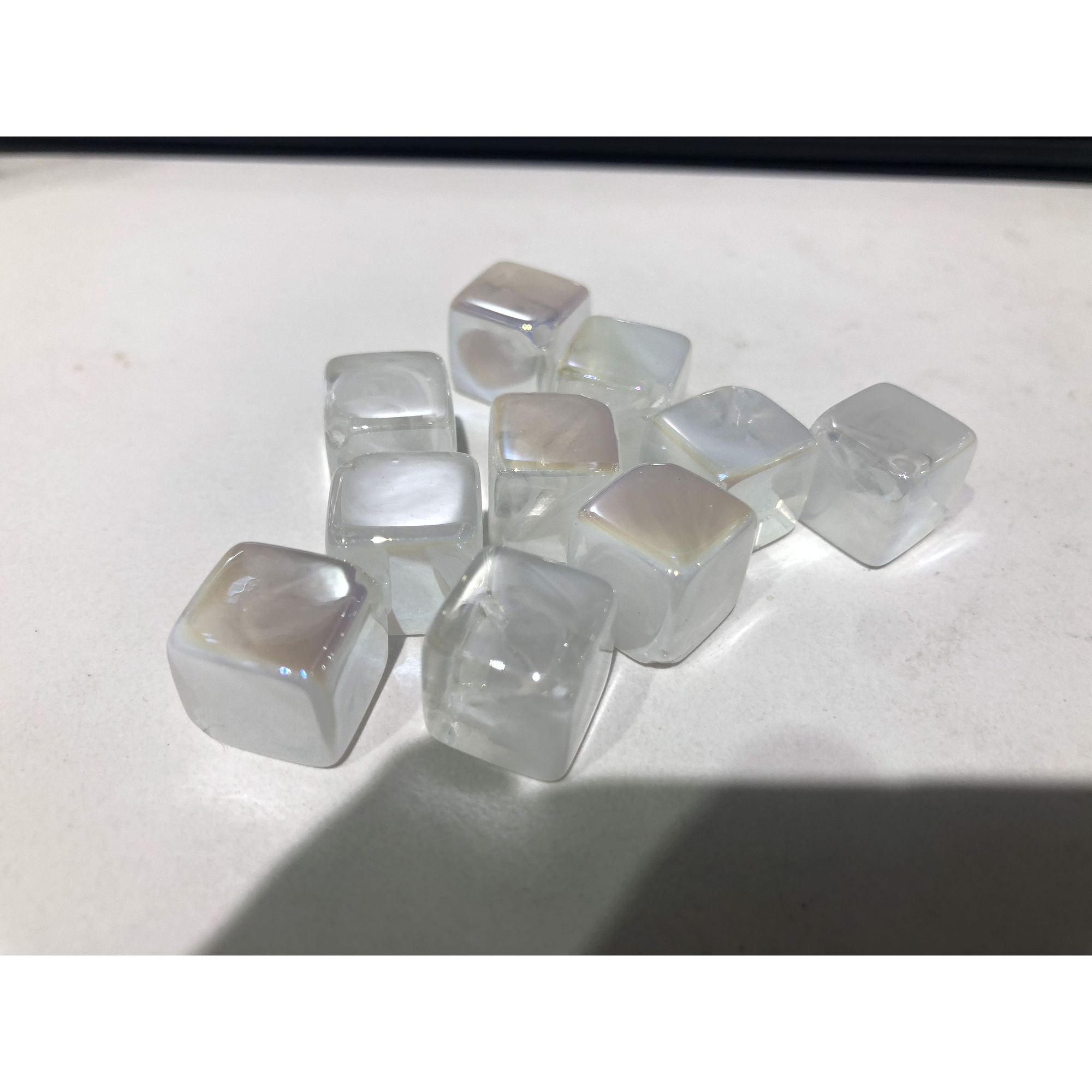 妮妮精选【海家新款】马贝云雾珠直孔方块手工diy饰品配件