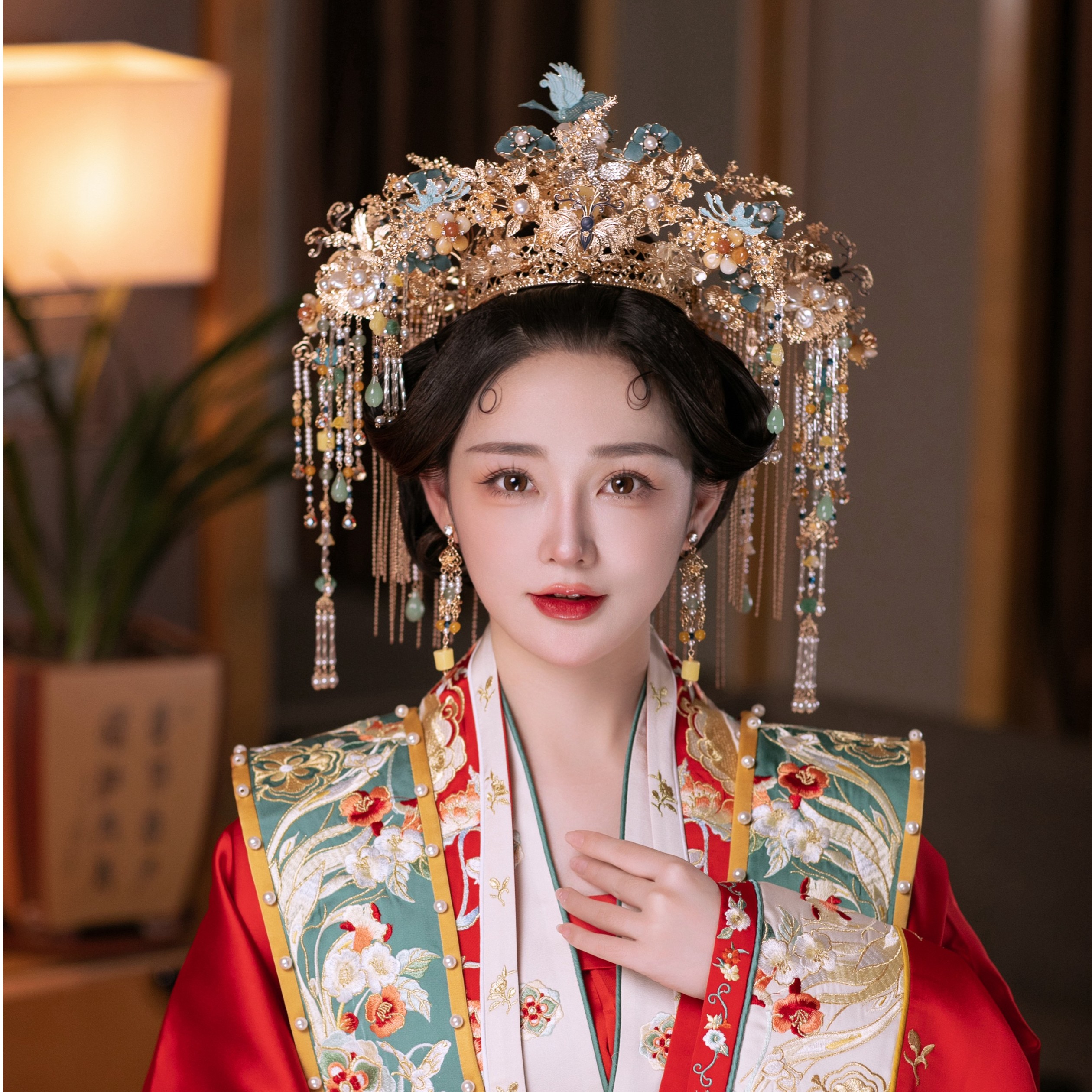 婚庆饰品77741新娘头饰中式秀禾汉服精致大气凤冠结婚婚礼明制