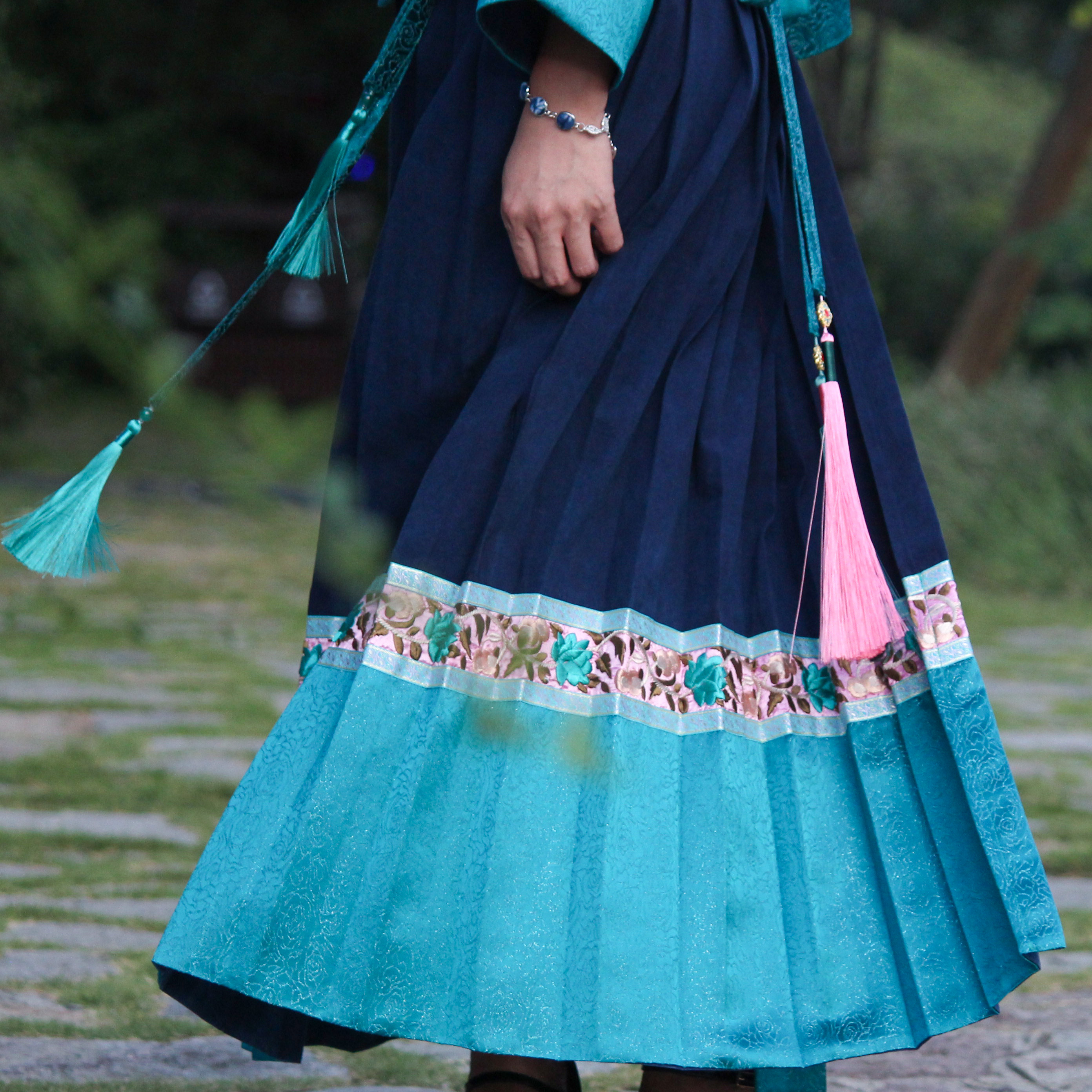 布依垚新式民族风套装【知意】重工刺绣手工扎染蓝染复古传统服饰