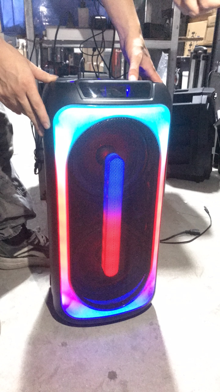 9新  双8寸音箱，没有话筒