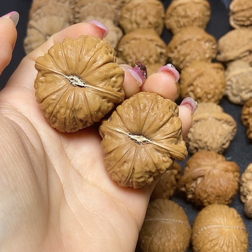 【闪购商品】文玩核桃把件.*
