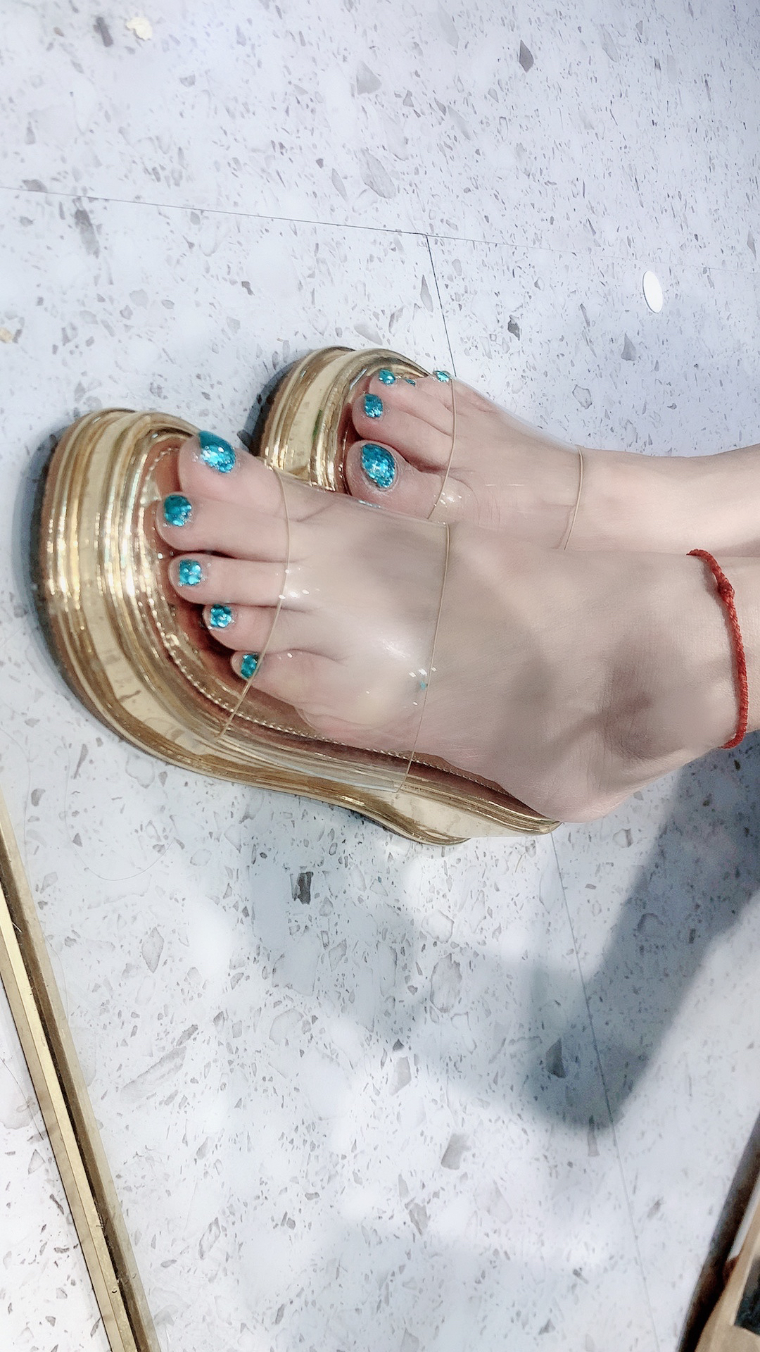 娜姐同款时尚凉鞋6688