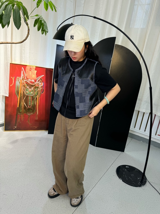 T y a n T y a n 蒙古族拼布马甲