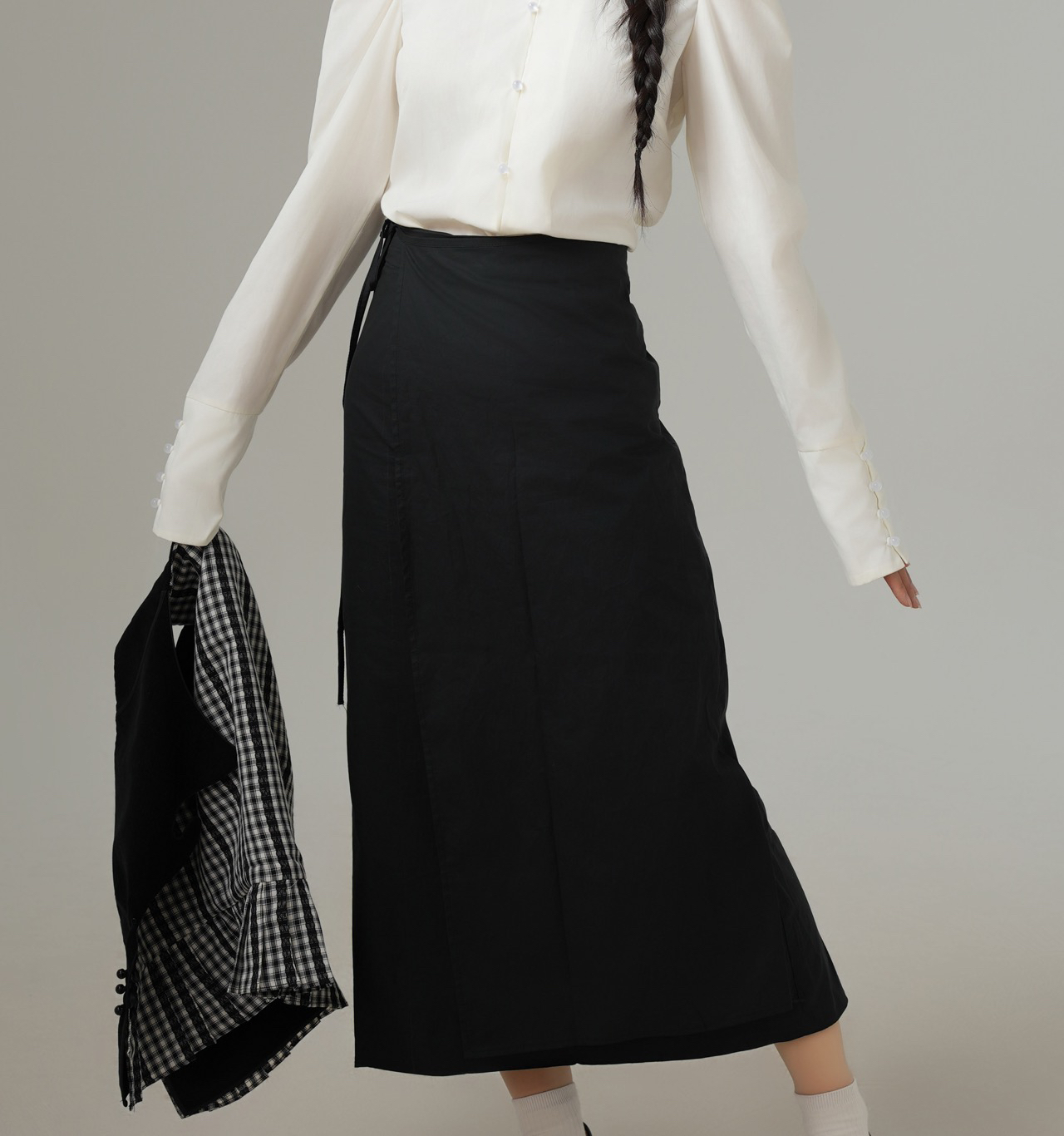 T y a n T y a n 蒙古族原创 设计感系带开叉半身裙 高腰中长款