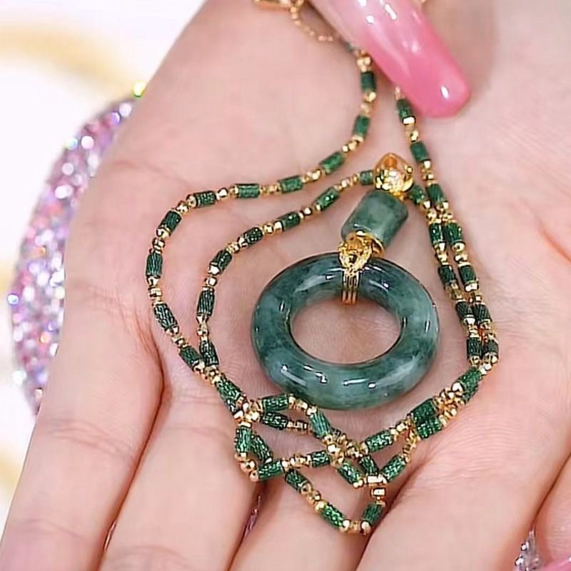 锌合金亚克力吊坠 满绿平安扣吊坠项链女中百搭高档挂饰仿玉石锁