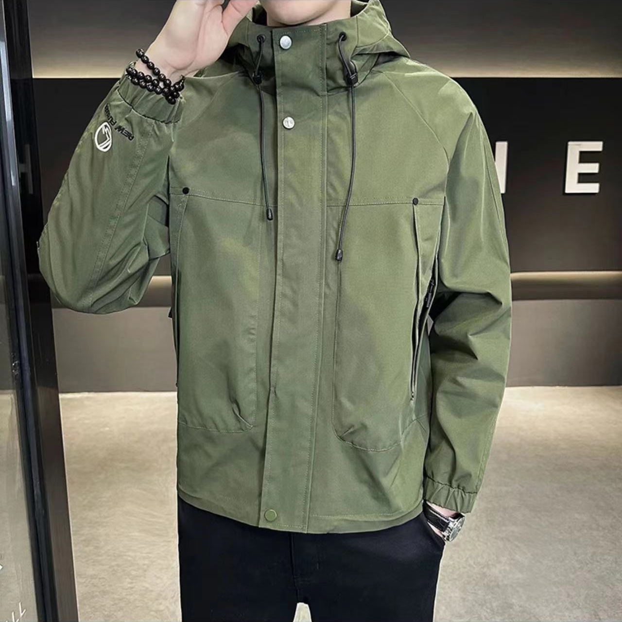 9165新款男士春秋连帽休闲夹克外套运动休闲男