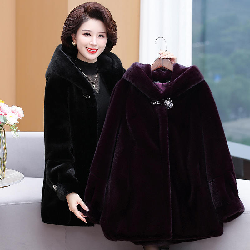 中老年妈妈装仿貂皮草外套冬装连帽防寒保暖棉衣时尚加厚大码女装