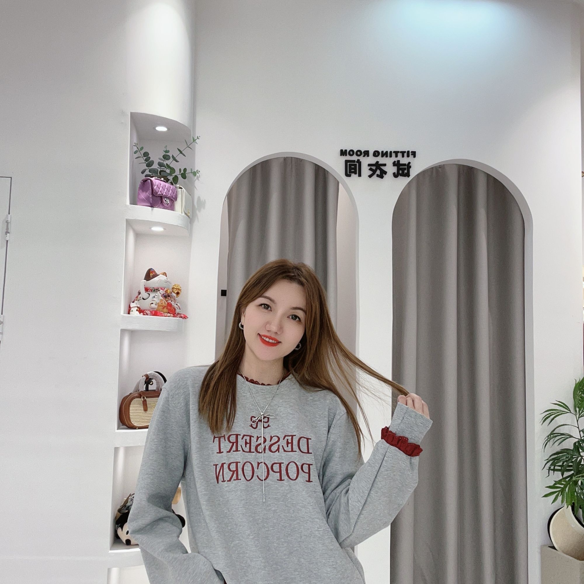 2024时尚韩版字母刺绣卫衣