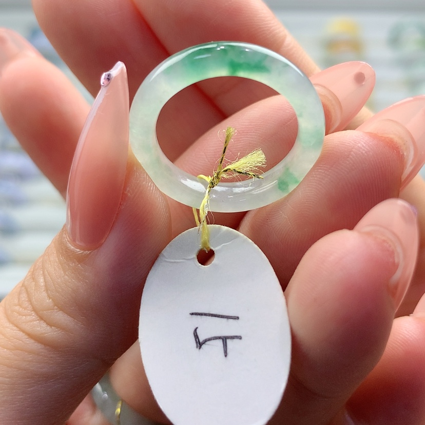 【闪购商品】翡翠戒指未镶嵌海*蓝