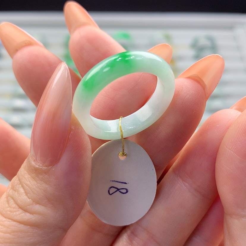 【闪购商品】翡翠戒指未镶嵌?****⁵