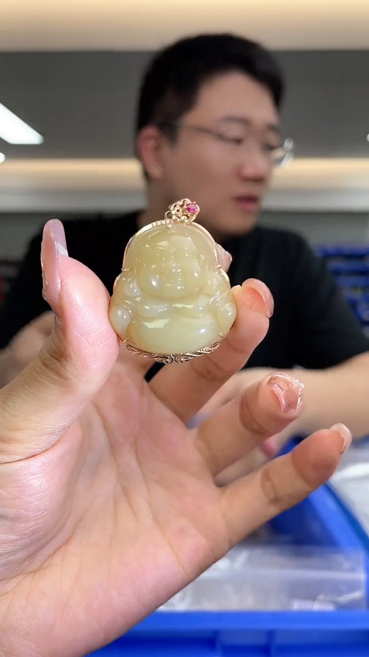 【闪购商品】和田玉`18K金镶嵌(多样性发一件）